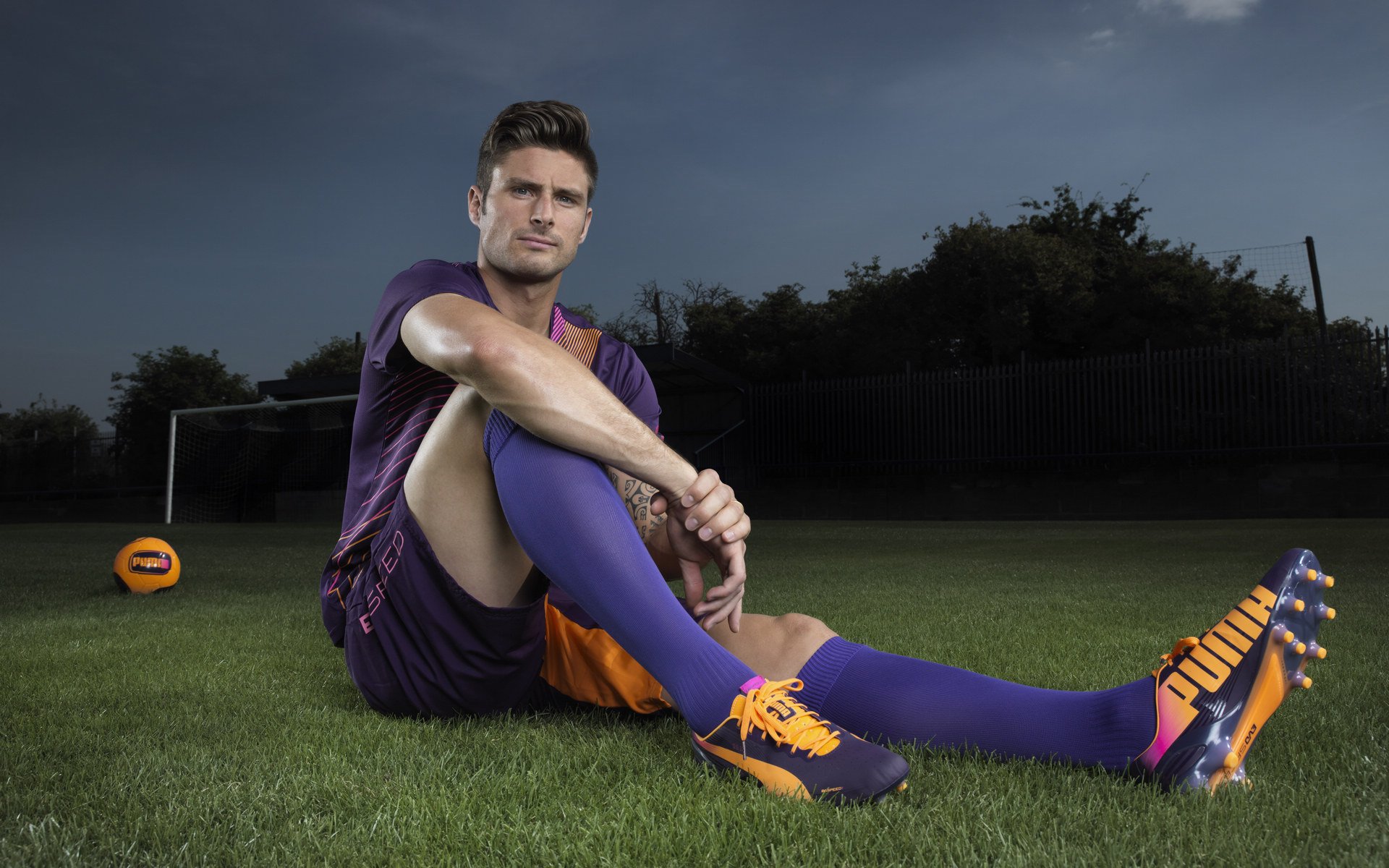 “青训学院引入国际先进自主研发训练设备”，青训营百度百科